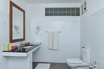 Adaaran Select Meedhupparu