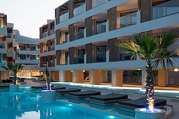 Akasha Beach Hotel & Spa