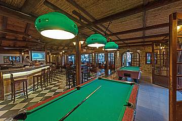 Alexander Beach Hotel & Village