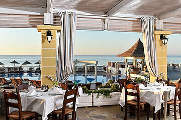 Alexander Beach Hotel & Village