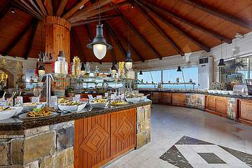 Alexander Beach Hotel & Village