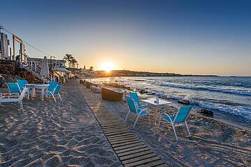 Alia Beach Hotel