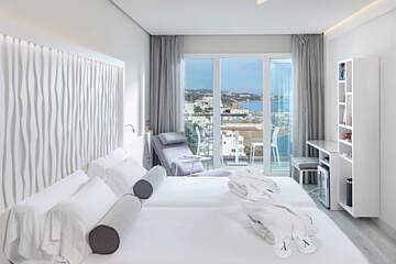 Amare Marbella Beach Hotel 