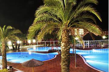 Aparthotel Costa Encantada