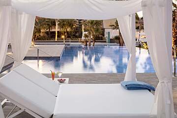 Aqua Silhouette & SPA - Adults Only