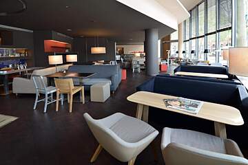 B Hotel