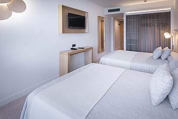 Caprici Beach Hotel & Spa