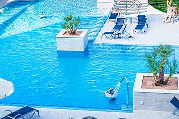 Eix Lagotel Holiday Resort