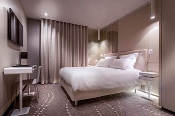 Felicien By Elegancia