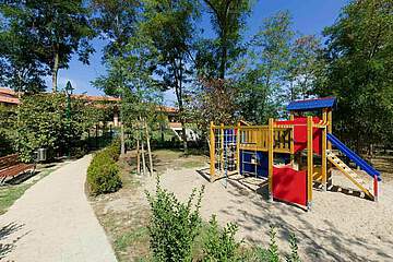 Green Village Resort Apartments & Villas