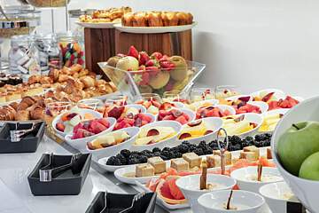 H10 Art Gallery Hotel