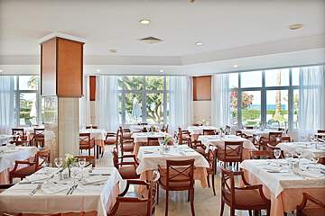 Hipotels Flamenco Hotel