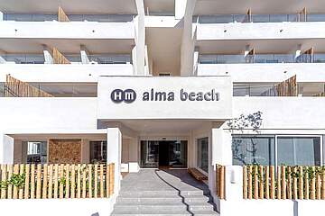 HM Alma Beach