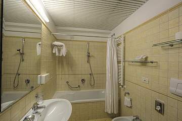 Hotel Cristina - koupelna zrenovaného P2S
