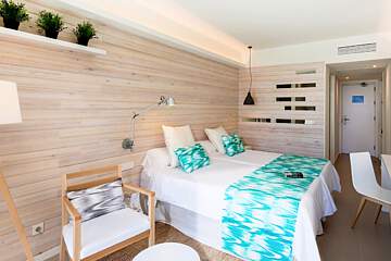 Hotel Fergus Style Palmanova