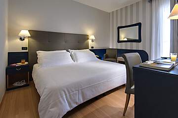 Hotel Orient & Pacific