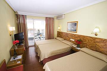 Hotel Palmasol - třílůžkový pokoj
