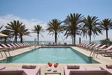 Hotel Pure Salt Garonda