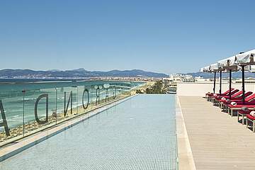 Hotel Pure Salt Garonda