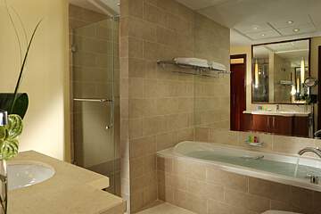 Hotel Ramada Downtown Dubai