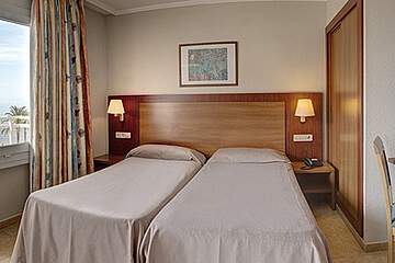 pokoj na mořskou stranu Hotel Rosamar & Spa - pokoj na mořskou stranu