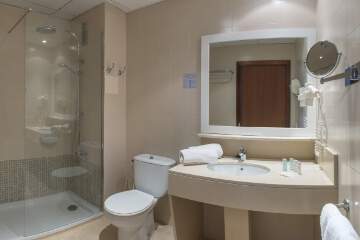 koupelna Hotel Rosamar & Spa - koupelna