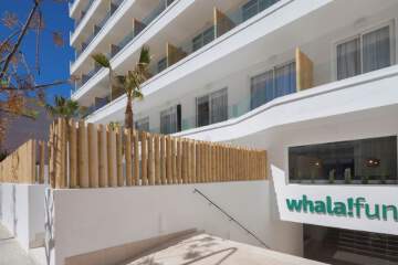 Hotel whala!fun