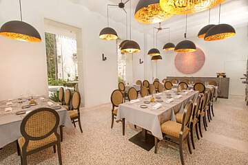 ICON Rosetó by Petit Palace