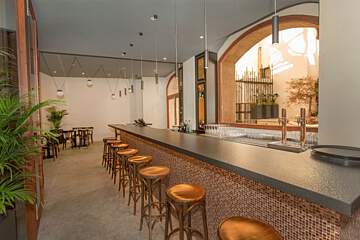 ICON Rosetó by Petit Palace