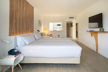 Innside by Meliá Wave Calviá