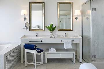 Knossos Beach Bungalows & Suites