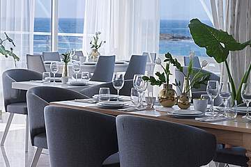 Knossos Beach Bungalows & Suites