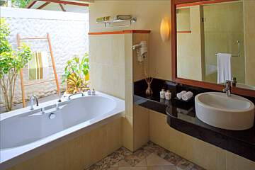 Kurumba Maldives Resort 