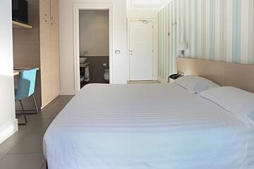 Le Rose Suite Hotel - comfort room