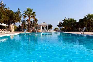 Marvell Club Hotel & Apartments