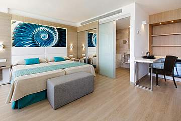 Marvell Club Hotel & Apartments