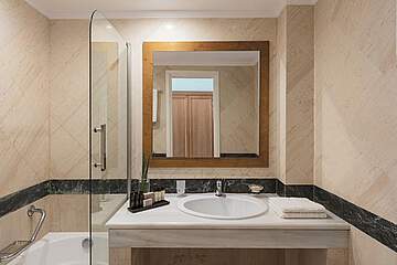 Mitsis Rinela Beach Resort and Spa