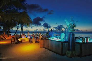 Paradis Beachcomber Hotel & Golf Club