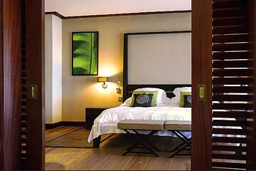 Paradis Beachcomber Hotel & Golf Club