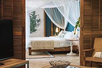 Paradise Cove Boutique Hotel