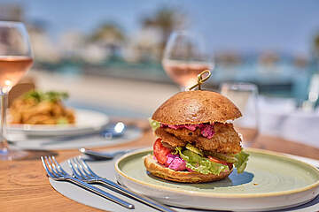 Paralos Kosta Alímia