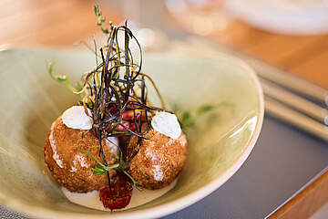 Paralos Kosta Alímia