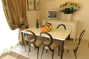 Parc Hotel Germano Apartments - typ T6 - jídelní kout