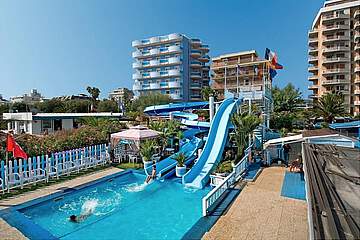 Rezidence Galileo - tobogány u pláže