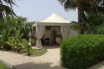 Rezidence Lantana Resort