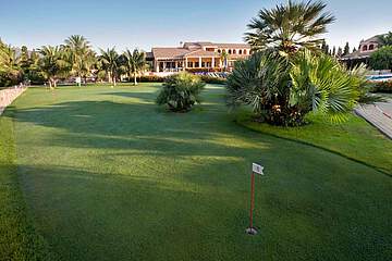 Rezidence Lantana Resort - 9jamkový putting green