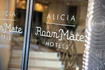 Room Mate Alicia