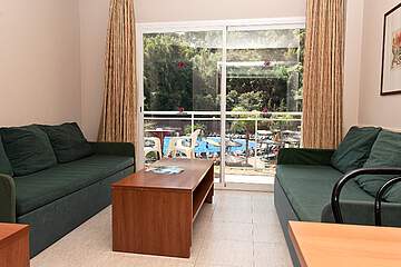 Rosamar Garden Apartmány