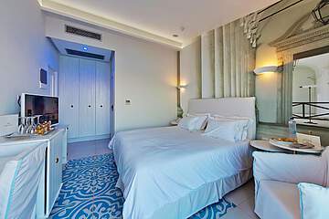 Royal Marmin Bay Boutique & Art Hotel