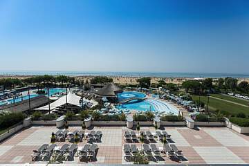 Savoy Beach Hotel & SPA